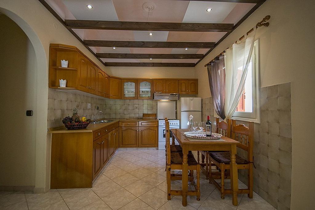 Paxos Santa Marina Villas Gaios Oda fotoğraf